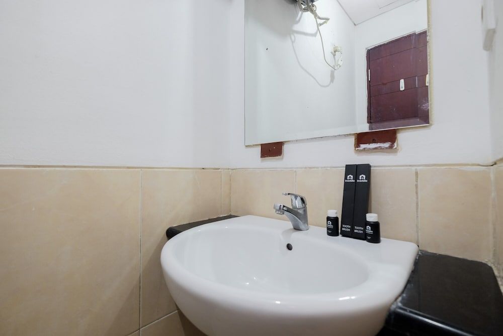 undefined Comfort Living Studio Apartment At Mangga Dua Residence 9