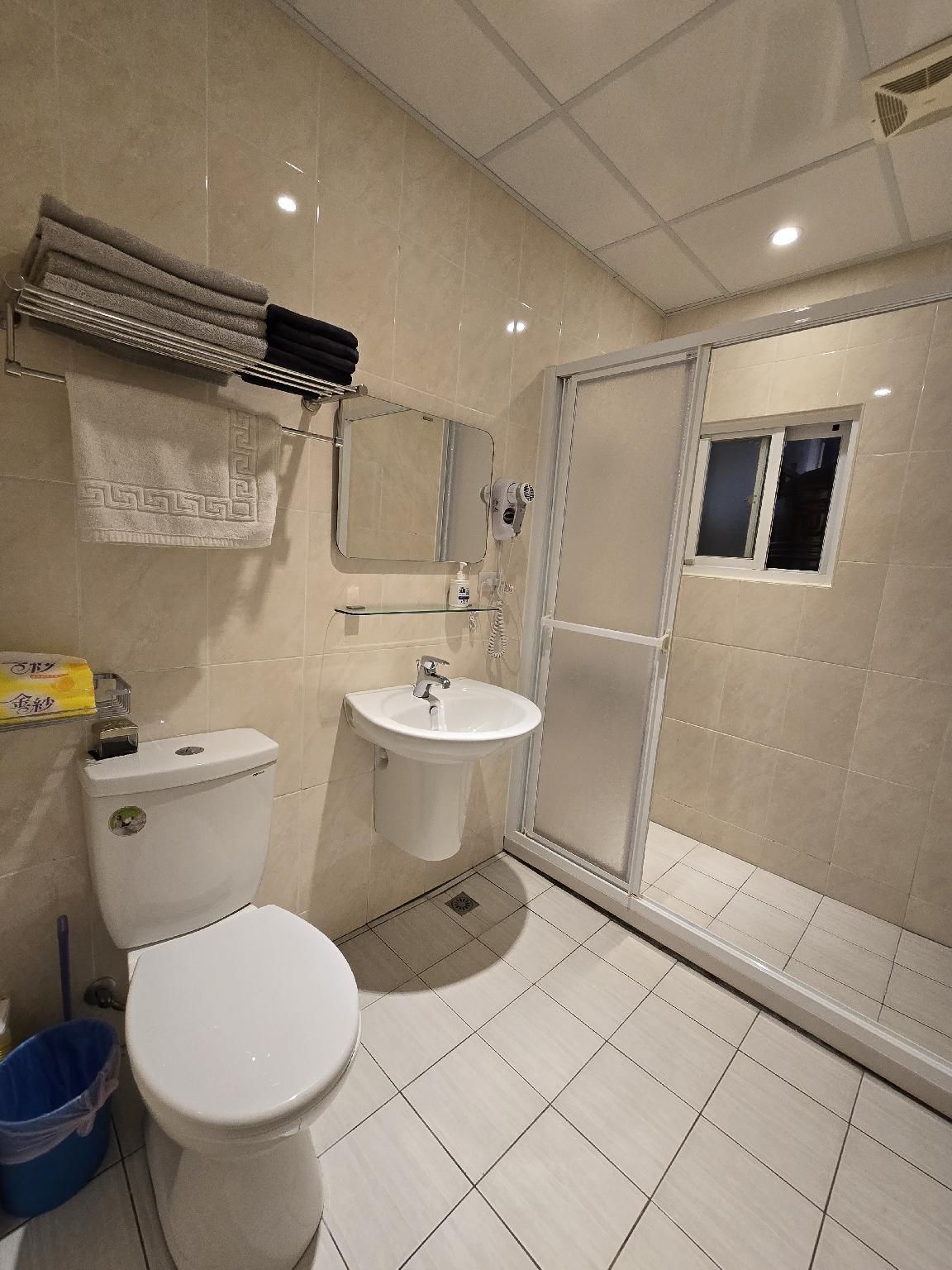 Deluxe River View Twin Room