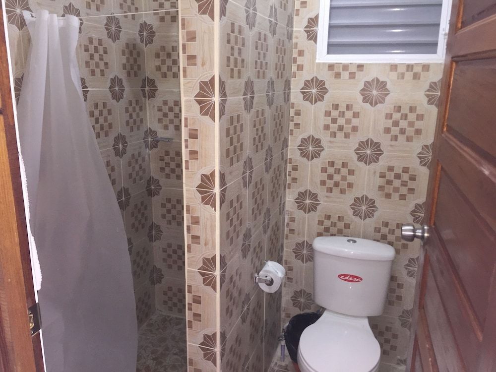 Matus Guest House Deluxe Double Room 9