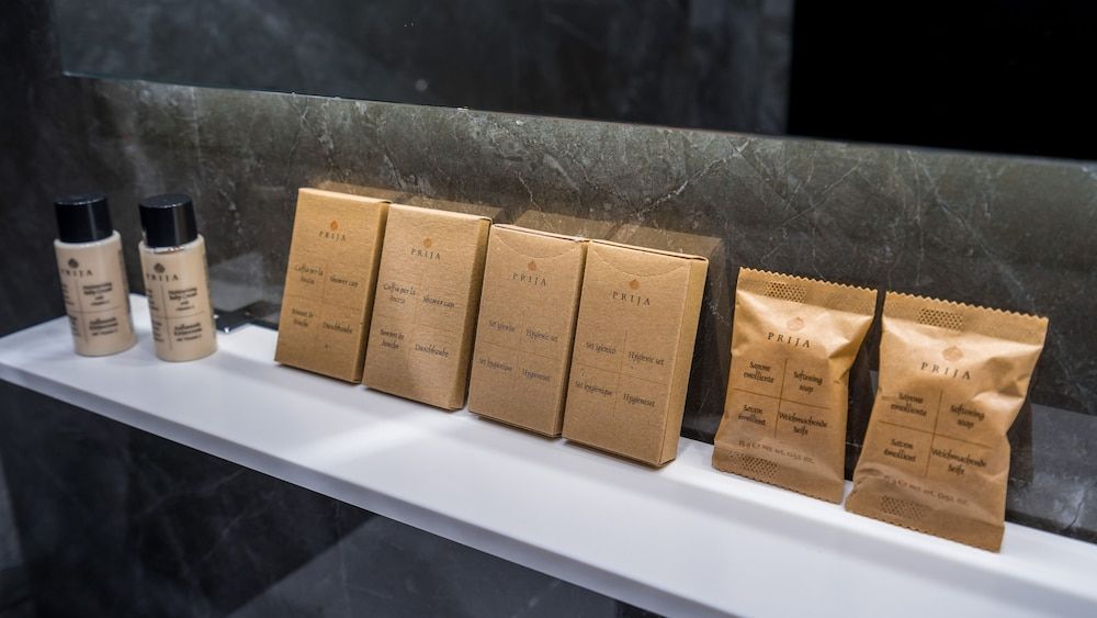 Onyx Hotel Classic Double Room, 1 Queen Bed, City View 12