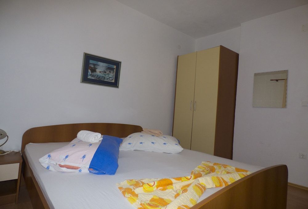 Apartments Plaza Apartment, 1 Bedroom, Terrace (A1)