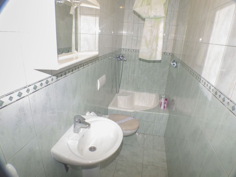 Apartments Plaza Apartment, 2 Bedrooms, Balcony (A4) 16