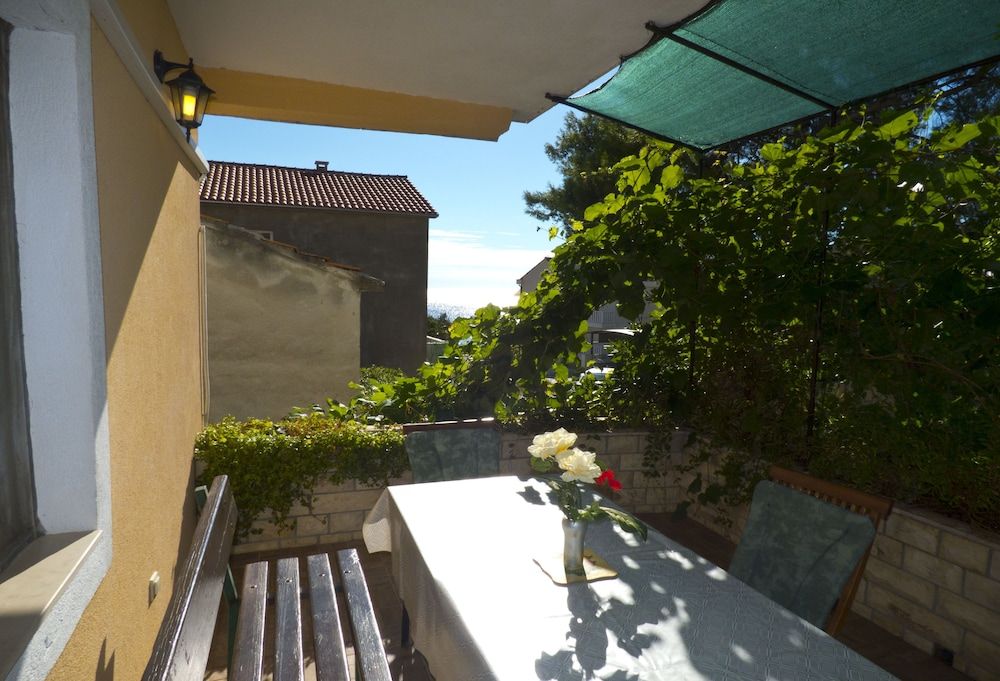 Apartments Plaza Apartment, 2 Bedrooms, Sea View (A2) 6