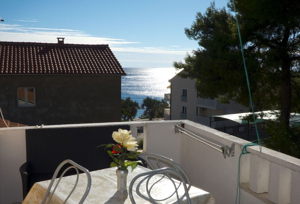 Apartments Plaza Apartment, 2 Bedrooms, Balcony (A4) 14