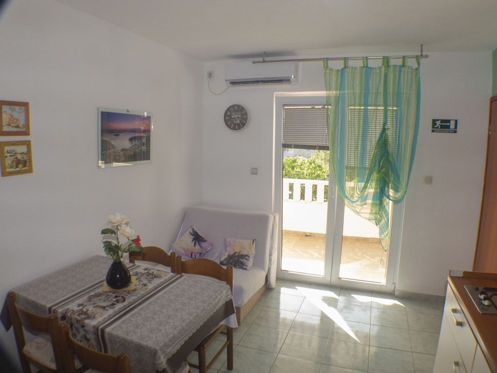 Apartments Plaza Apartment, 2 Bedrooms, Balcony (A4) 18