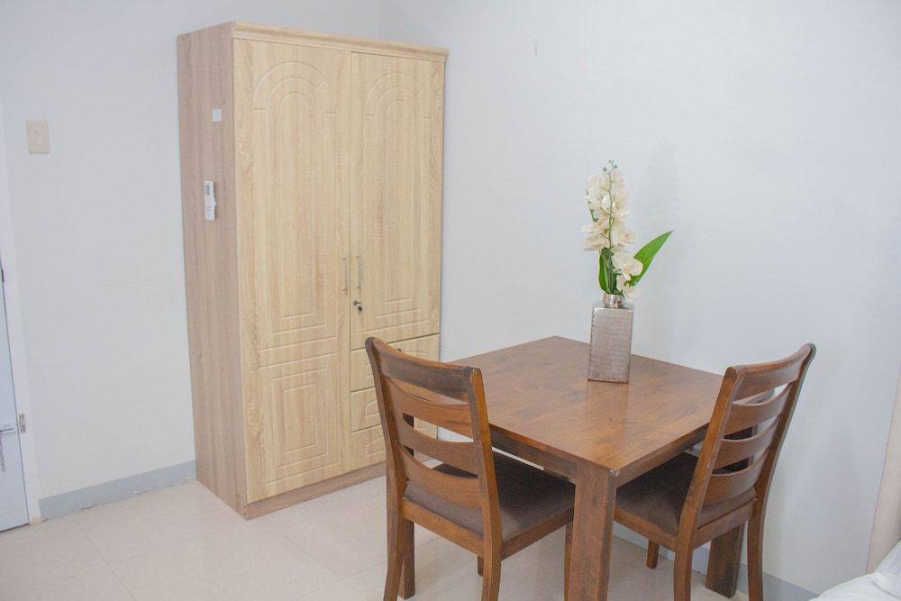 Vitasolo Hometel & Suite Deluxe Double Room (Airconditioned) 65