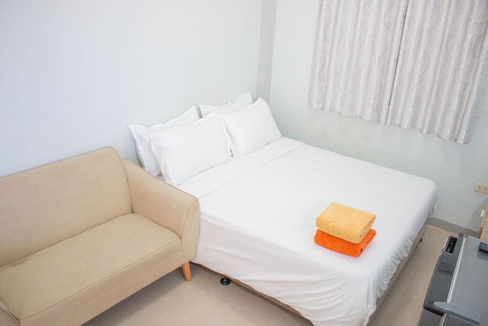 Vitasolo Hometel & Suite Deluxe Double Room (Airconditioned) 5