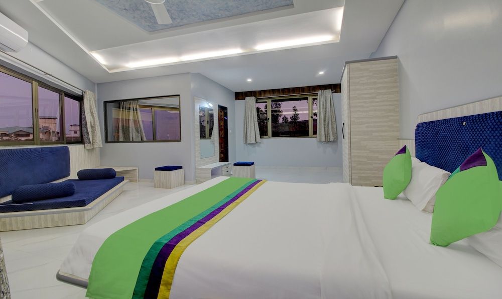 Treebo Trend Jeevan Village Premium Double Room 7