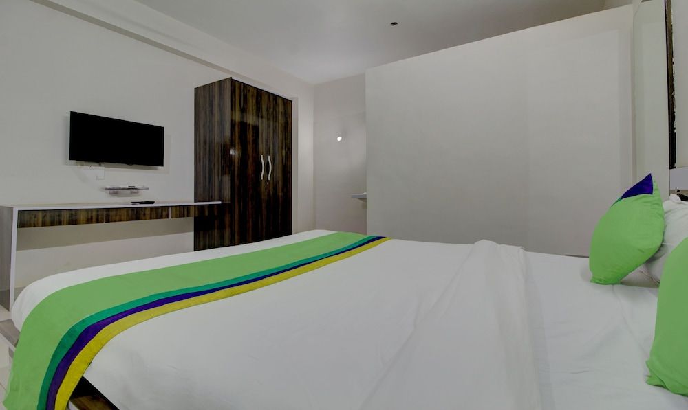 Treebo Trend Jeevan Village Standard Double Room 2