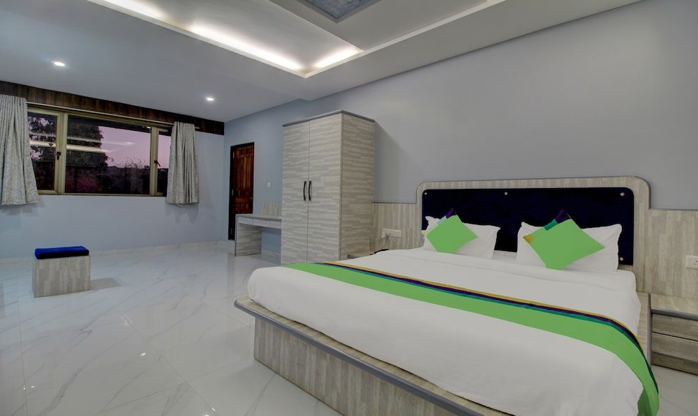 Treebo Trend Jeevan Village Premium Double Room
