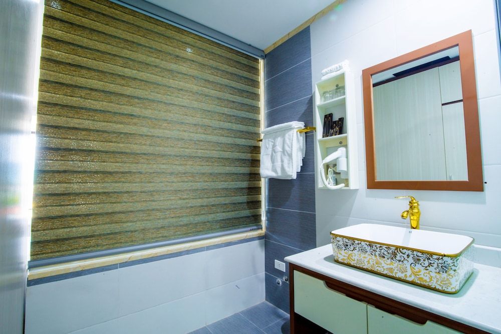 Sakura Hotel Superior Twin Room 9