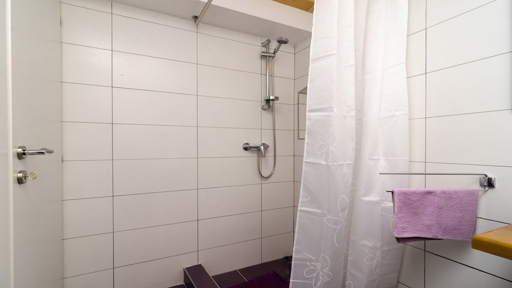 Lavender Garden Apartments Comfort Studio, Ground Floor 11