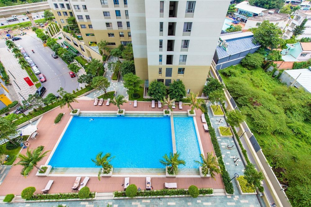 undefined Ellie Apartment & Hotel