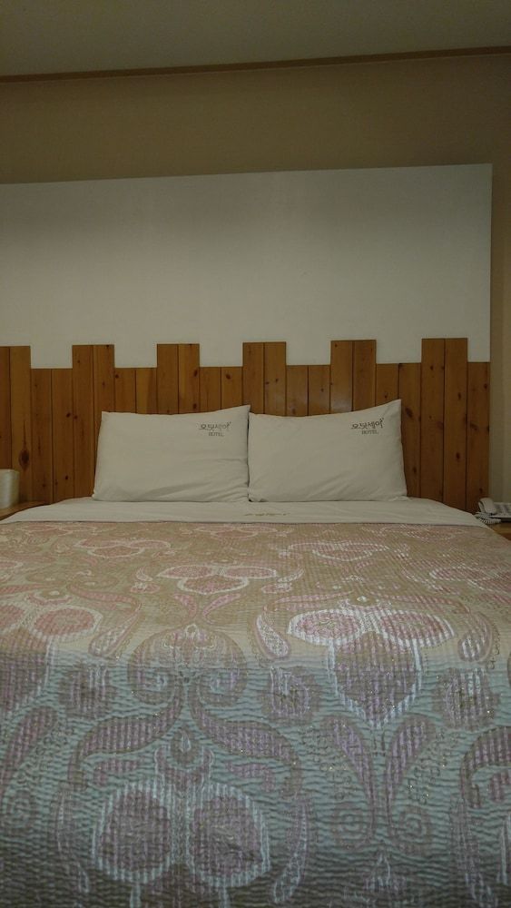 Odyssey  Hotel Standard Room 9