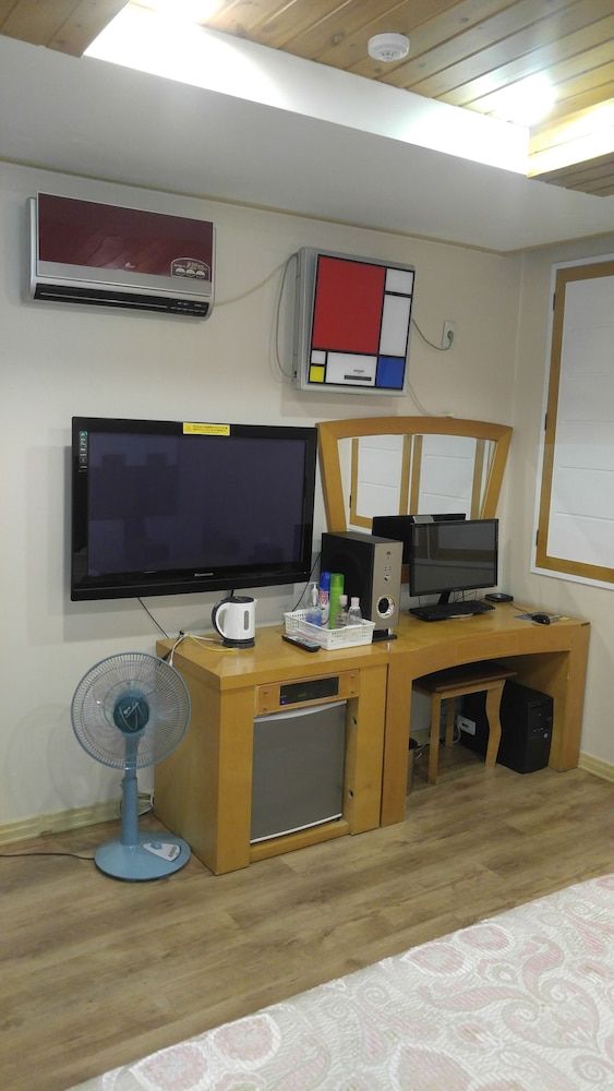 Odyssey  Hotel Standard Room 19