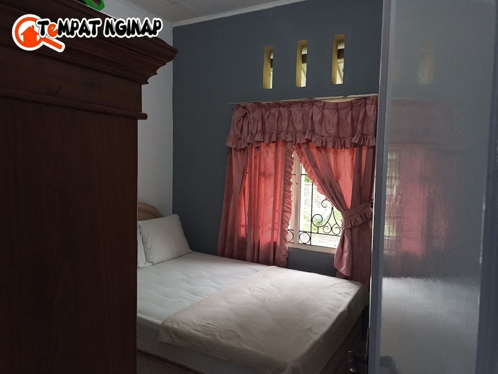 Tempat Nginap 3BR Ciater Highland Resort Family Villa, 3 Bedrooms 3