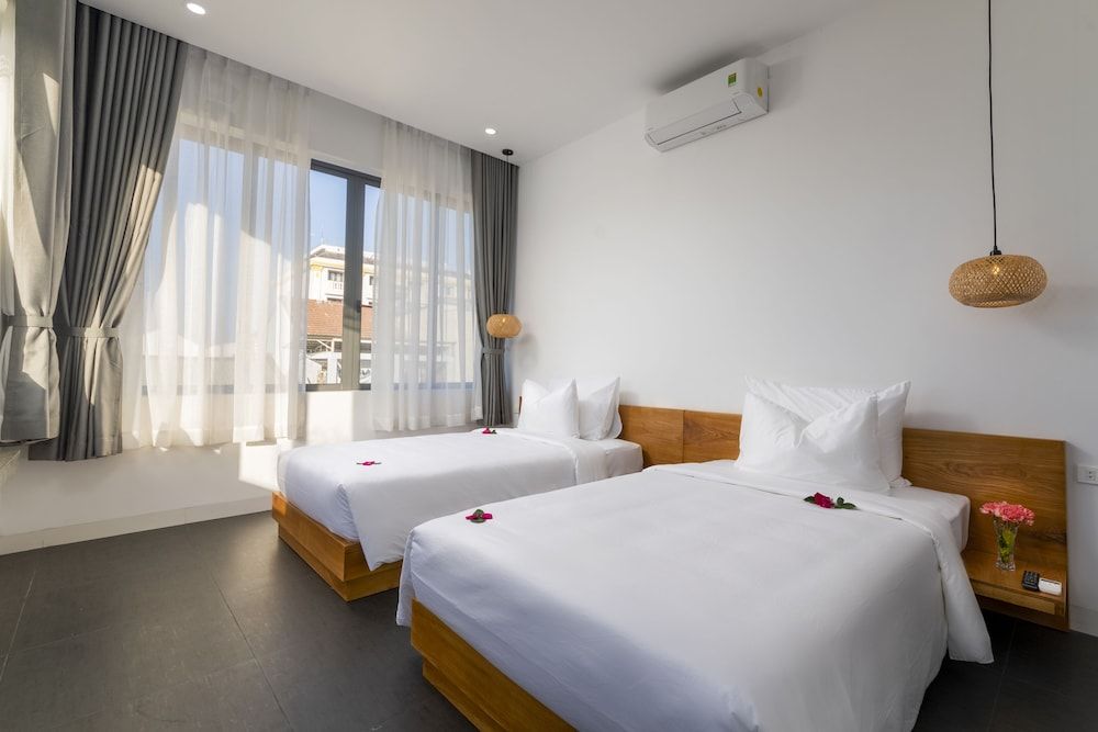 undefined The 1993 Homestay 9