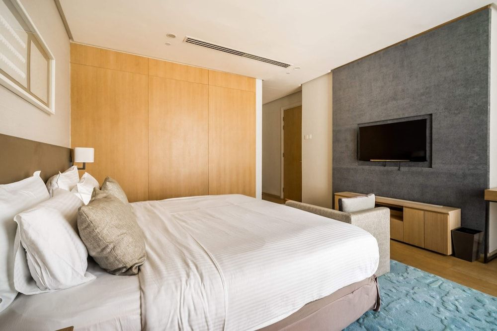 undefined 188 Luxury Suites by Plush 5