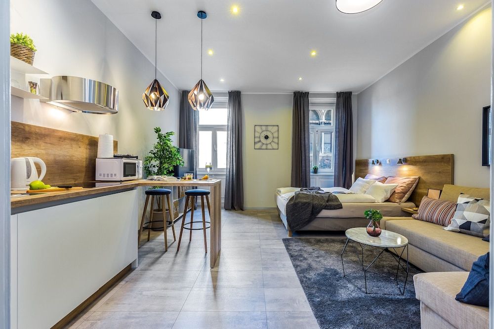 Number 1 Deluxe Apartments Deluxe Apartment, 1 Double Bed with Sofa bed (1) 15