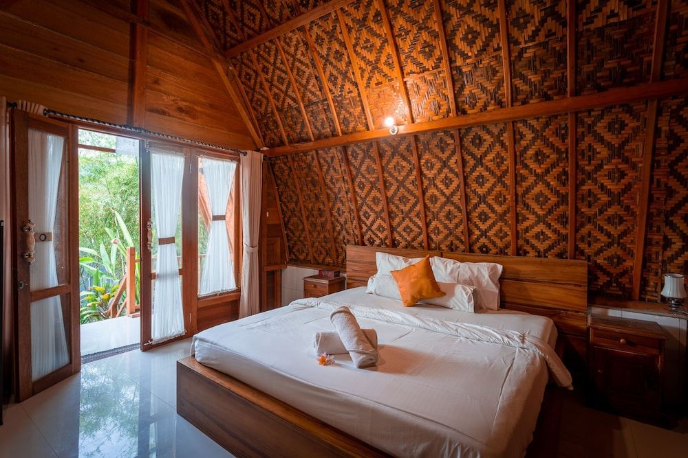 Penida Krusty Hill Deluxe Room 5