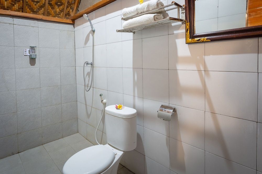 Penida Krusty Hill Deluxe Room 7