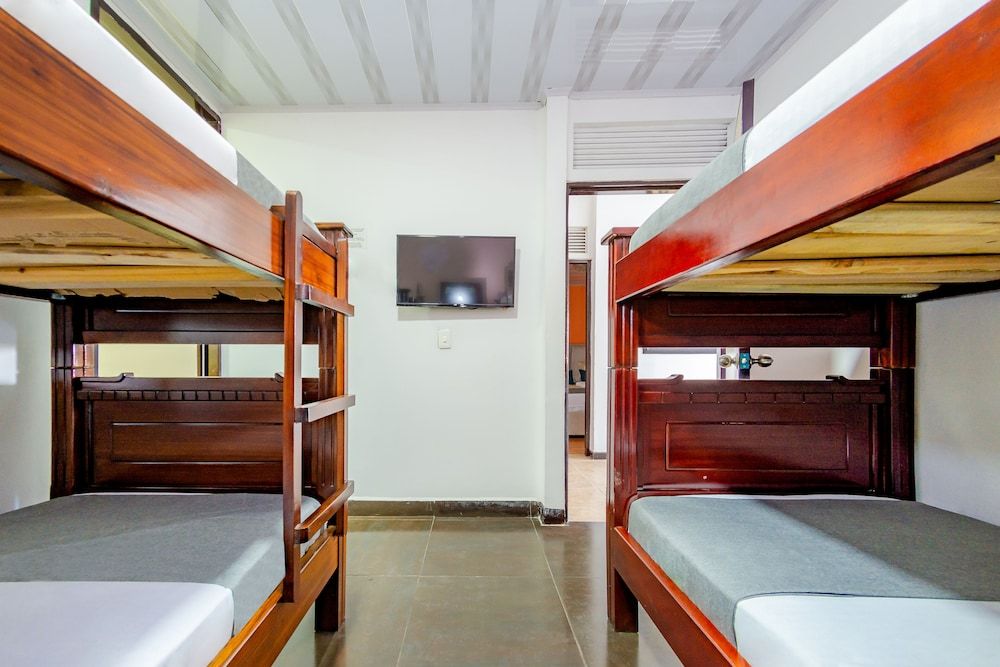 Ayenda Portal del Cable Standard Quadruple Room 2