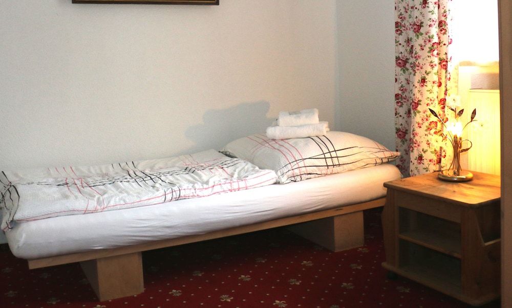 Landhotel Rangau Gasthof & Brennerei Economy Double Room, 2 Twin Beds