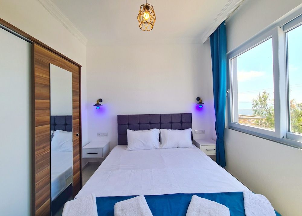 Economy Studio, 1 Double Bed, Balcony, Sea View