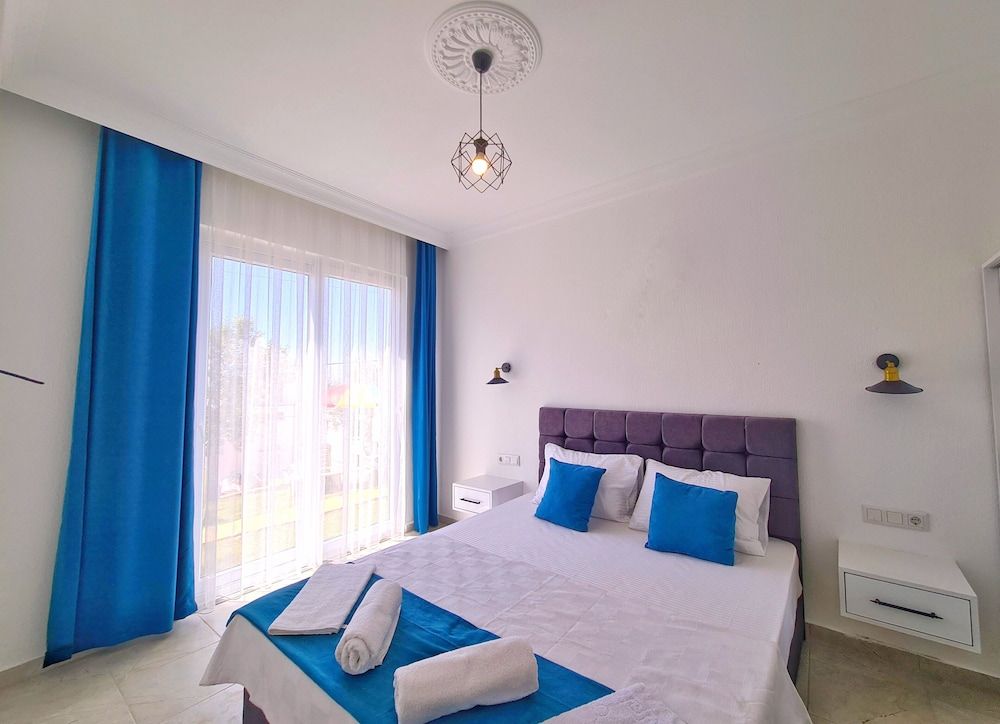 Standard Suite, 1 Bedroom, Garden View, Ground Floor