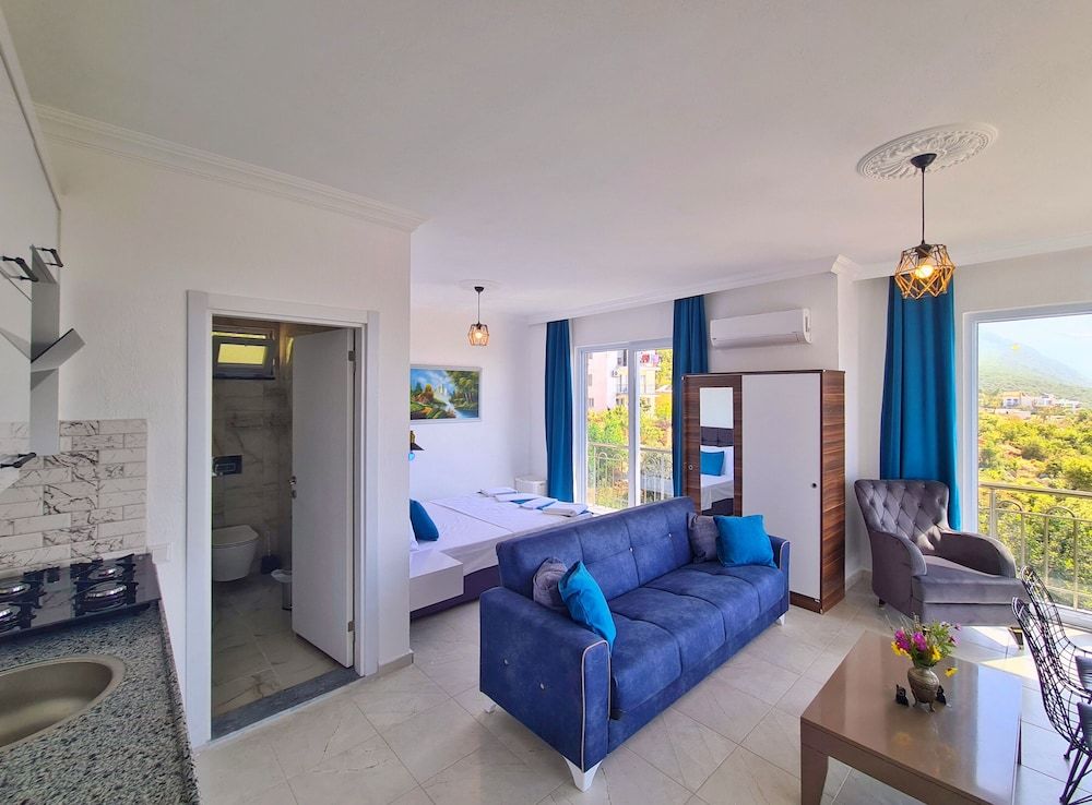 Deluxe Studio, 1 Queen Bed with Sofa bed, Lanai, Sea View