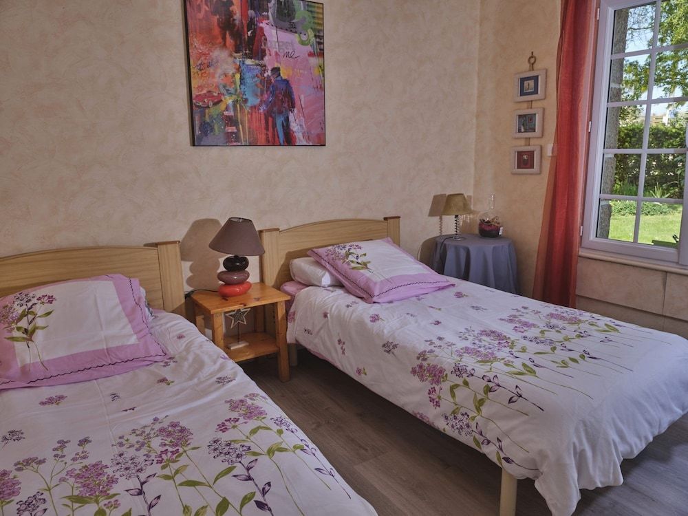 Family, Queen and Twin, Garden View, Groundfloor
