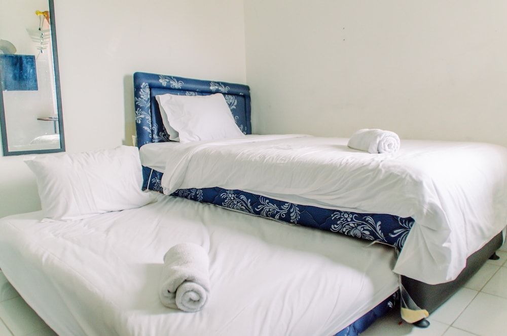 undefined Comfort Studio (No Kitchen) at Aeropolis Apartment 8