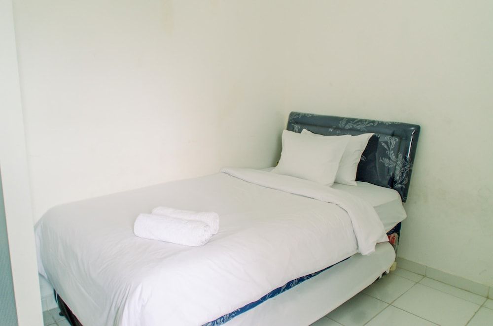 undefined Comfort Studio (No Kitchen) at Aeropolis Apartment 9