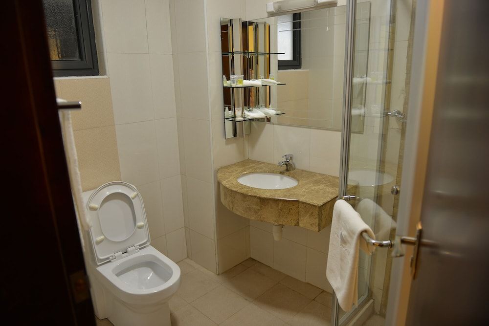 undefined Summerdale Inn 8