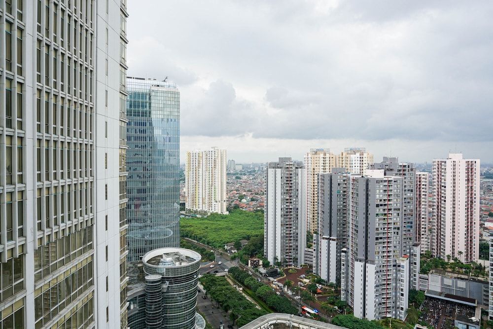 undefined Relaxing 2BR at The Empyreal Condominium Epicentrum Apartment By Travelio 2