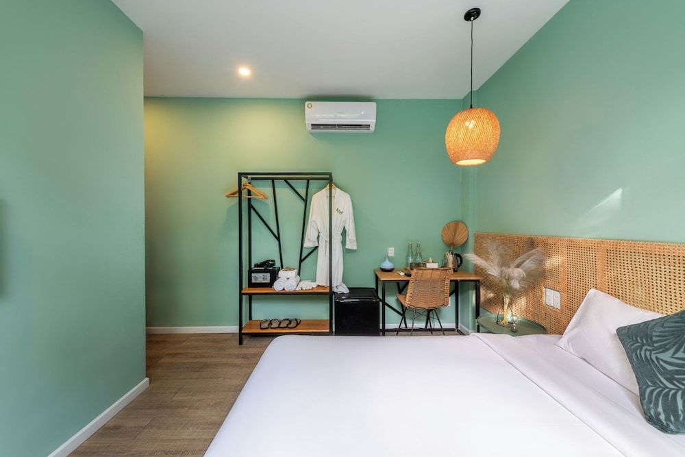 Leaf Hotel Phu Quoc Superior Double Room 3