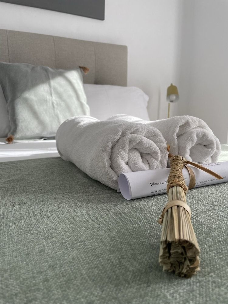 Standard Double Room, Ensuite (102 & 202)
