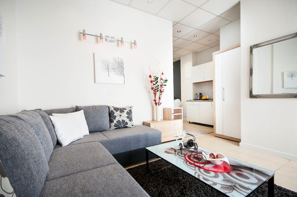 undefined Apartments Pina And Lavender 7