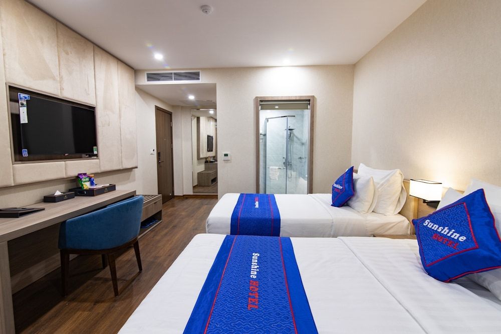 Sunshine Hotel Superior Twin Room 6