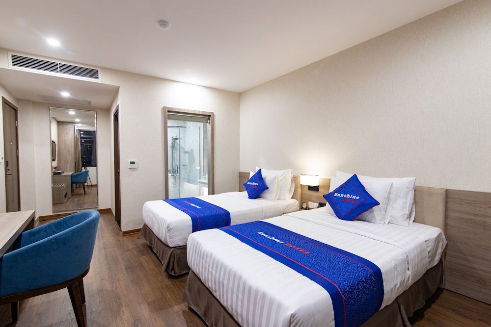 Sunshine Hotel Superior Twin Room 2