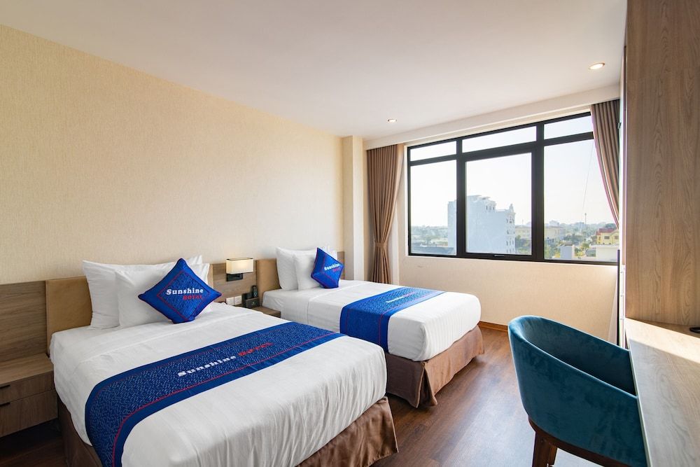 Sunshine Hotel Superior Twin Room 5