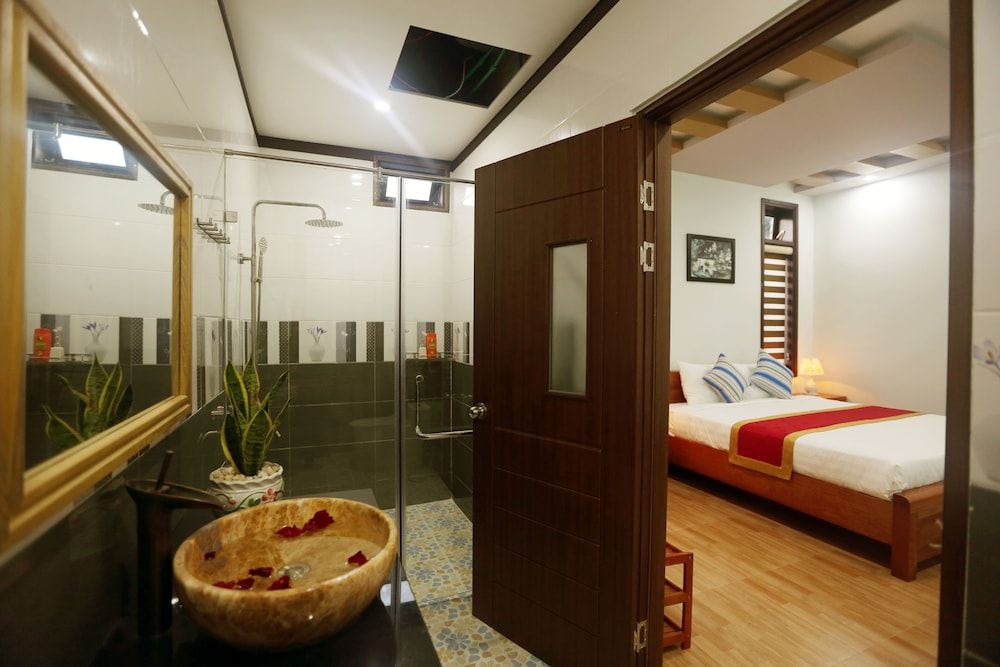 Tan Doan An Bang Center Beach villas Standard Double Room 3