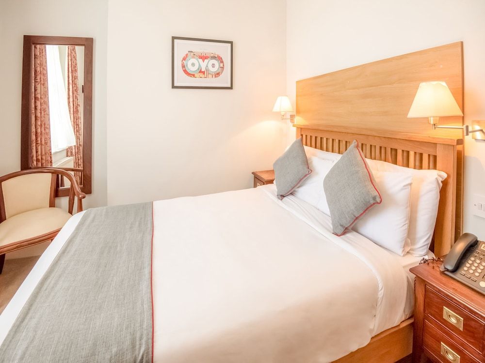 The Regency, Clifton Bristol Standard Double Room, 1 Double Bed 3