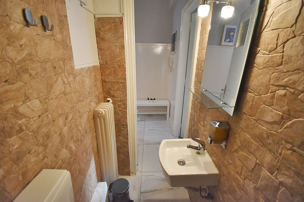 Check Point - Koukaki Apartment 22