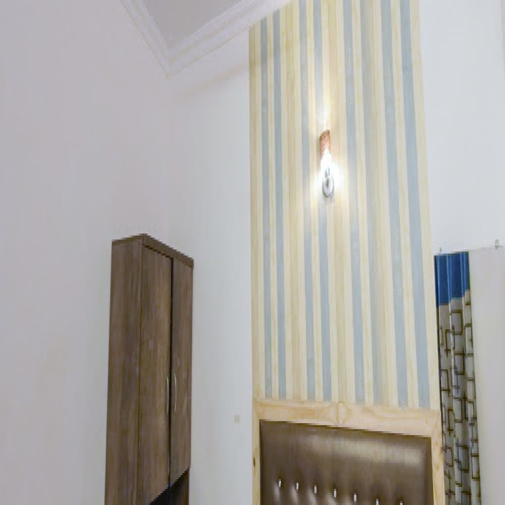 Orange Inn Deluxe Room 11