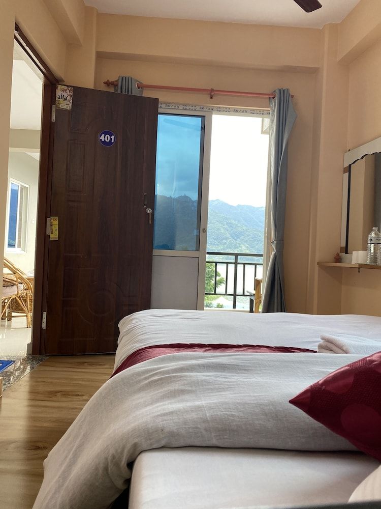 undefined Hotel Eagle Zone 6