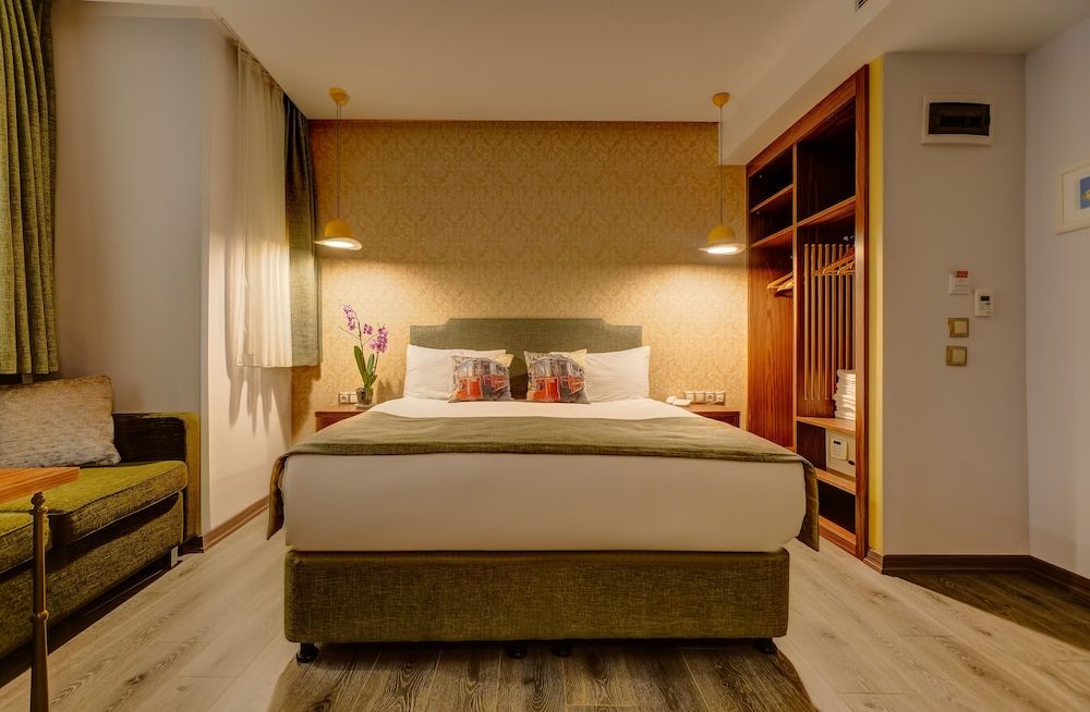 Sometimes Hotel Taksim Economy Room 2