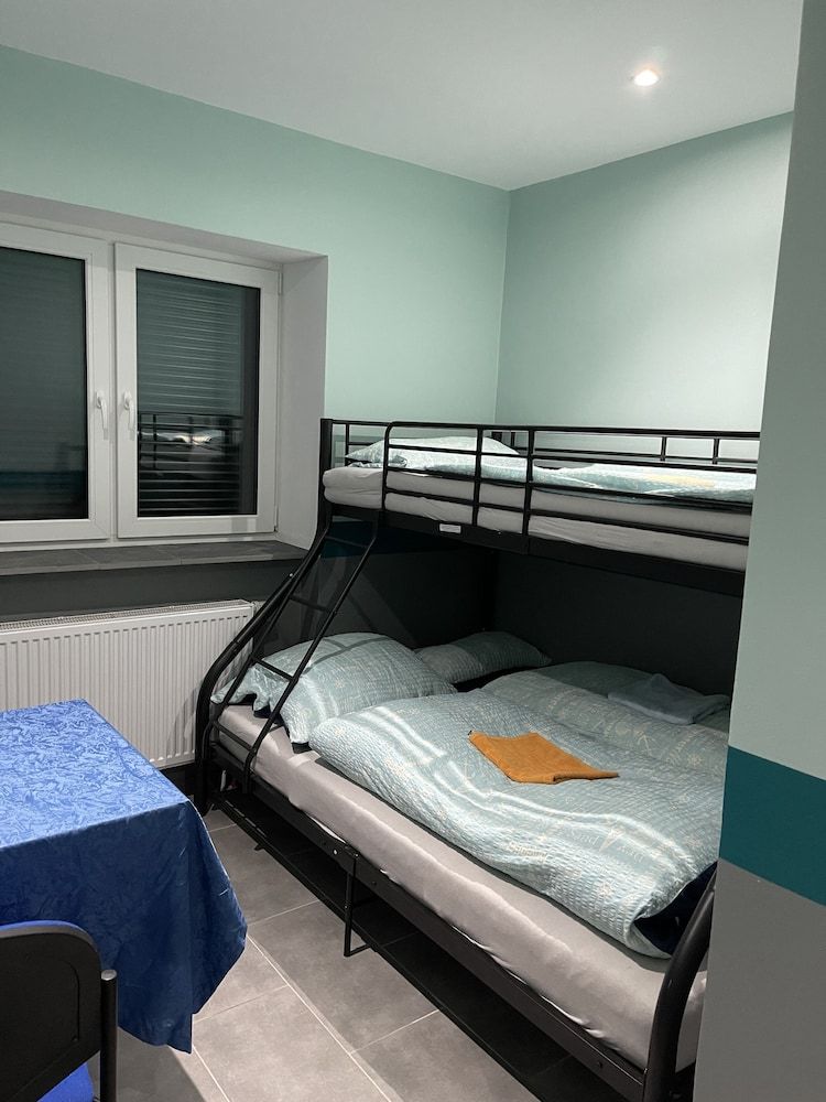 Pension Waldau Triple Room, Private Bathroom, Garden View 6