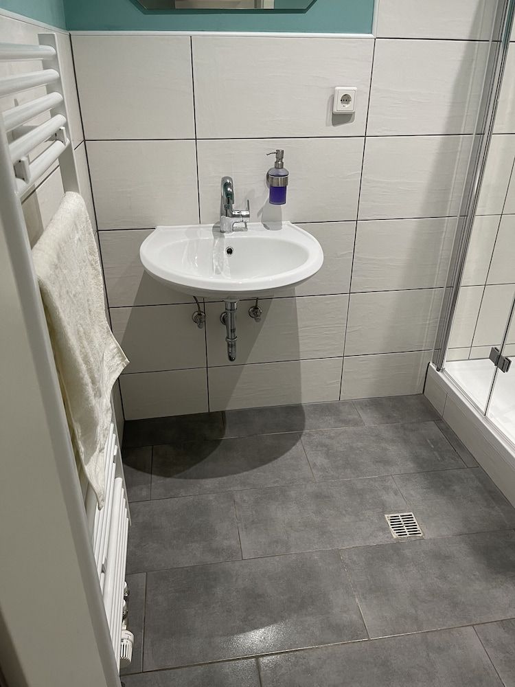 Pension Waldau Triple Room, Private Bathroom, Garden View 8