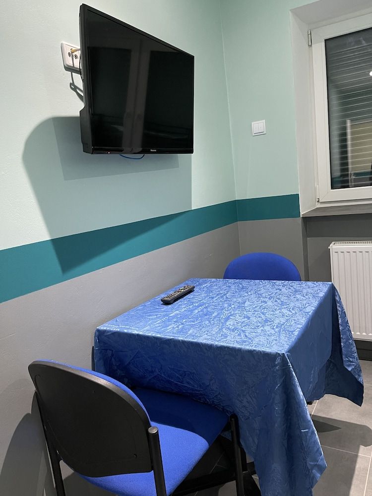 Pension Waldau Triple Room, Private Bathroom, Garden View 7